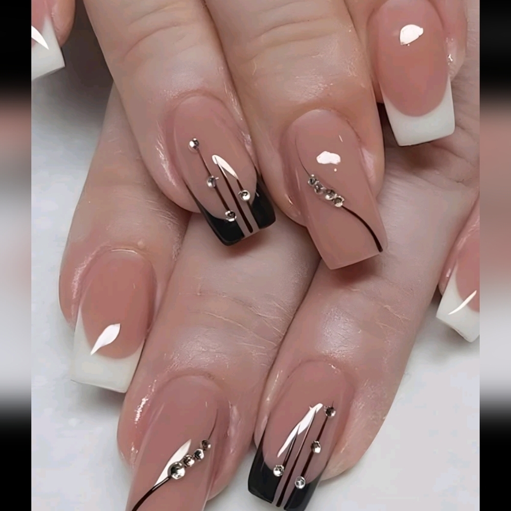 24pcs Semi-Sheer Nude French Style Nails
